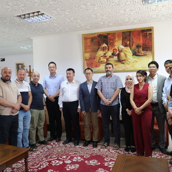 اجتماع بين جامعة سعيدة والشريك الاقتصادي هواوي الجزائر 